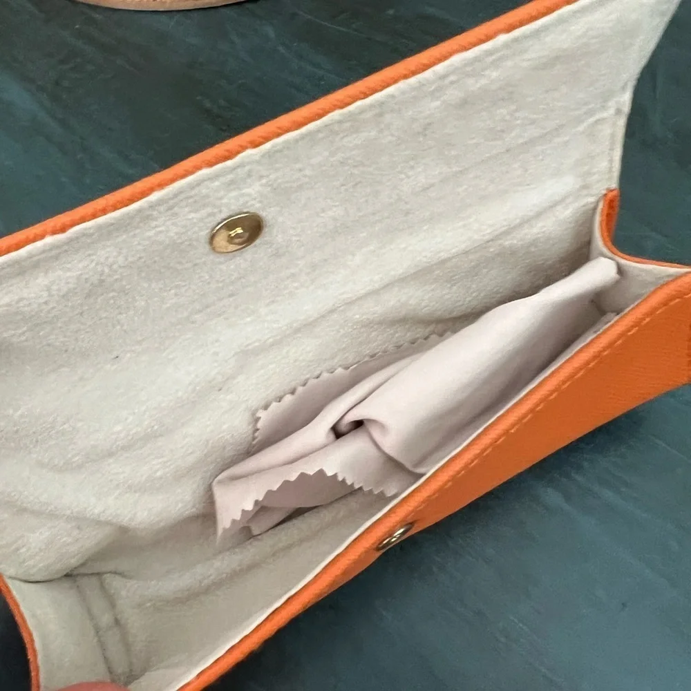 TORY BURCH Orange glasses small readers case.